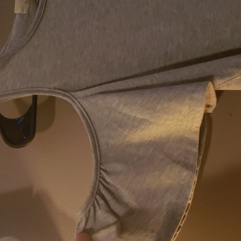 grey flutter cold.shoulder tee - Picture 3 of 3
